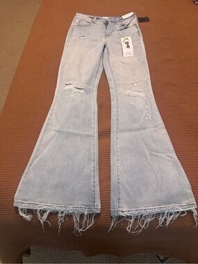 Light Blue High-Rise Flare Jeans with Frayed Hem